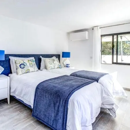 Διαμέρισμα Modern Detached Carvoeiro